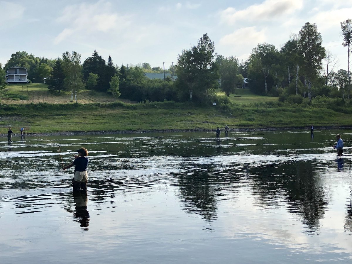 MVHSFlyFishing's tweet photo. #ASCSN2019 Day 2... we have 6 mixed groups fishing the Southwest Miramichi and Cains this morning.  Great to have 🇨🇦 🇺🇸 🏴󠁧󠁢󠁳󠁣󠁴󠁿 students fishing together with Miramichi guides.  @Discovery @DestinationNB @BlackvilleNB @IYS_Atlantic #yearofthesalmon https://t.co/D37y2YBDFD