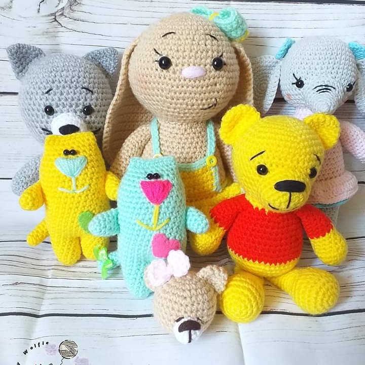 wolfie_by's tweet photo. Kilka NOWOŚCI, które powstały ostatnio w mojej pracowni😊
Wszystkie jeszcze dostępne😉
#handmade #handmadebywolfie #amigurumi #cuddlytoy #toy #gift #prezent #rękodzieło #przytulanka #zabawka https://t.co/HJZKKHLOh5