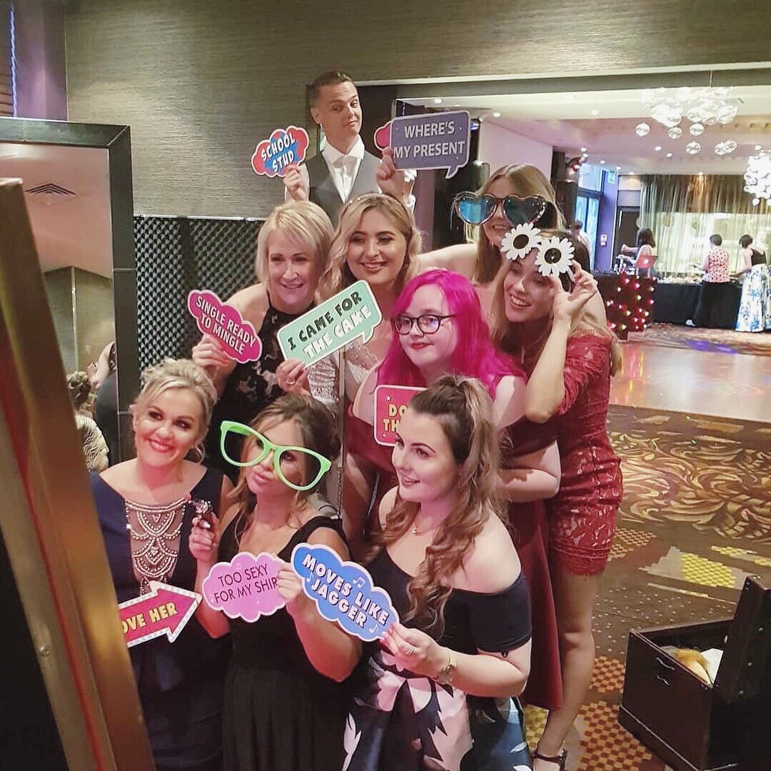 The Queen at Chester, BW Premier tweet media