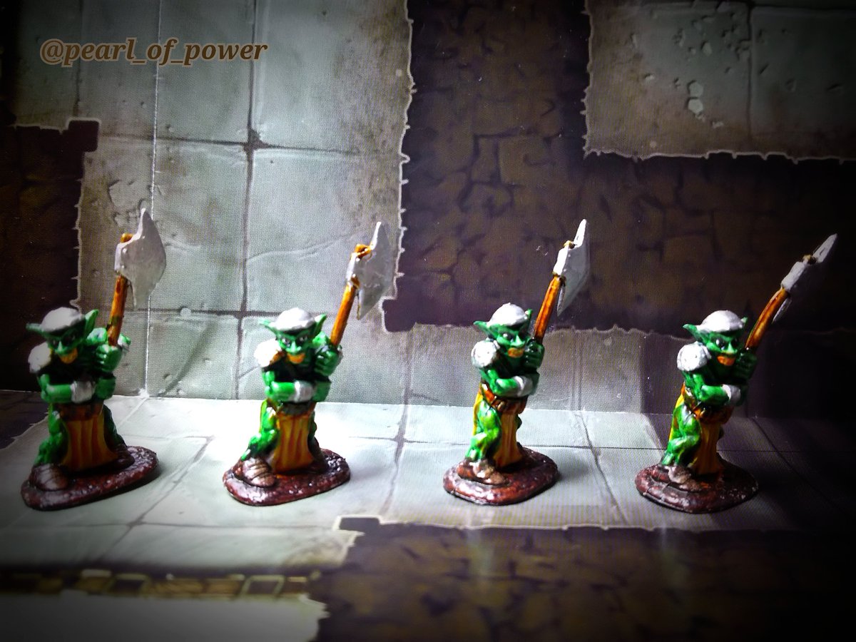 ぱーる おぶ ぱわー 1レベル 今日の ミニチュアフィギュア ゴブリン ならぬ 河童 ですわ みんな 銀のディッシュ というデリバリーオスシの会社に所属しています 11人からなるチームですわ