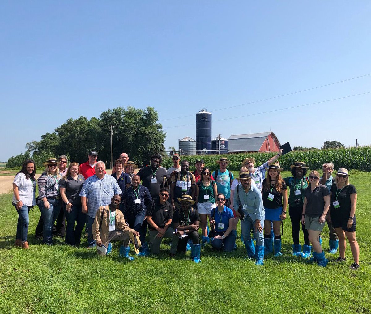 Alltech's tweet image. Last week, the 2019 IFAJ/Alltech Young Leaders in Agricultural Journalism Award recipients gathered for the @IFAJ Congress Young Leaders boot camp to focus on professional development, networking and farm visits. What a week to celebrate future leaders! #IFAJ2019 #AgMediaSummit