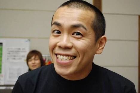 ikkojika_b's tweet photo. 生理痛やら頭痛の鎮痛効果があるというタカアンドトシのトシの画像だけど、PMSにも効果あるかもしれない……突然にカメラロールに大量に保存されたトシ https://t.co/lBgRoHk2DN