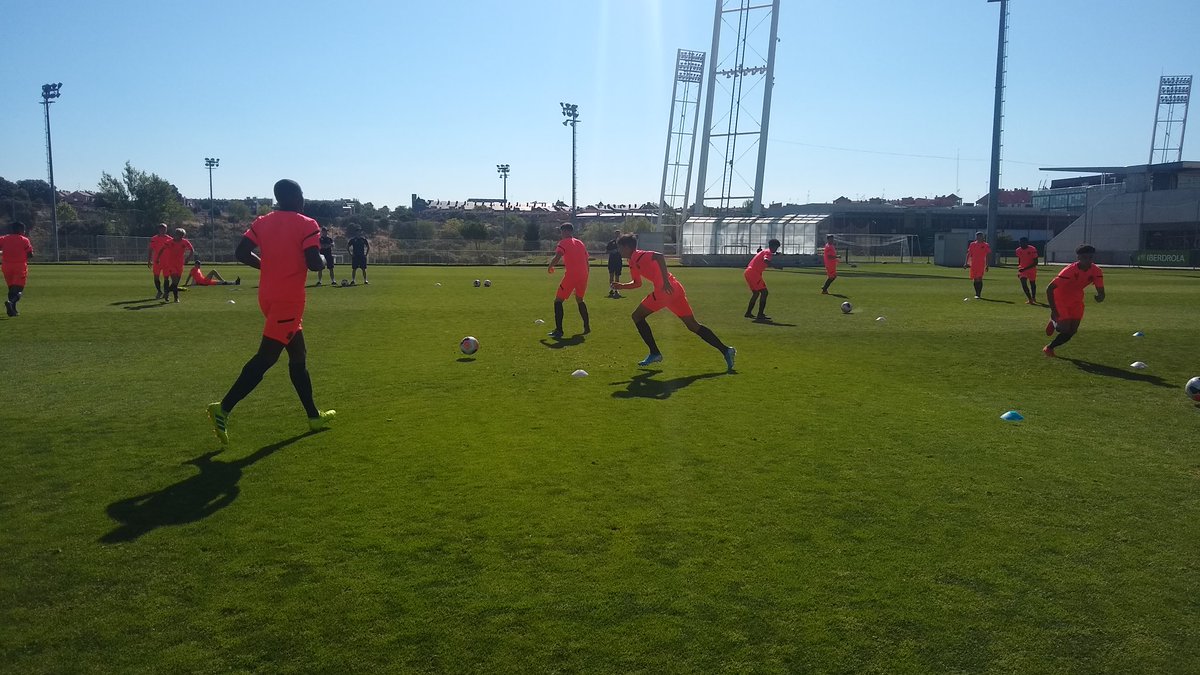 academy_brfc's tweet photo. @Rovers U18s having a good first day in Mardid on the Erasmus trip #rovers #presesson #erasmus #lfetrip https://t.co/5aG0dTAf6O