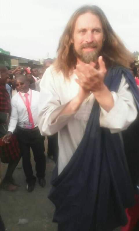 welsight10's tweet photo. So a PASTOR in South Africa invited Jesus from heaven? https://t.co/zfU9uyBAvY