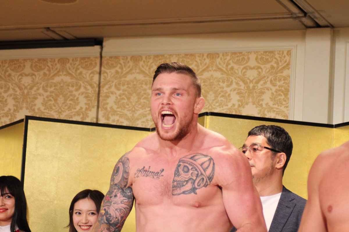 mahalo712's tweet photo. RIZIN17🥊公開計量 20190727
ジェイクヒューン選手(@JakeHeun )
#ジェイクヒューン #jakeheun #RIZIN17 #RIZINFF #公開計量 #RIZINcollection https://t.co/3HwZ4ECBAd