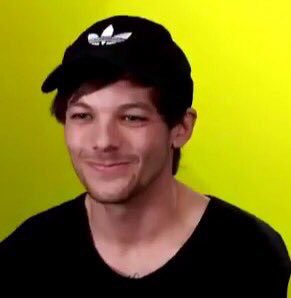 louis’ face when steve was talking about us  he is so proud of us
