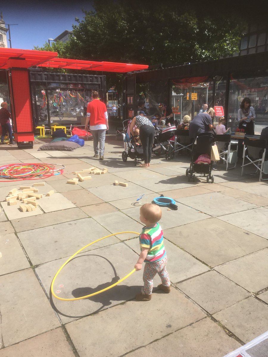 catrin evans tweet media