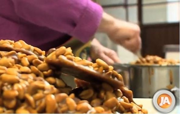 ja_santamaria's tweet photo. ➡️E HOJE NO #JornalDoAlmoço: 
Confira como foi o tradicional Festival de Inverno de Vale Vêneto e a Semana Cultural Italiana. A 34ª edição contou com muitas comidas típicas, e claro, música e danças típicas. 
⌚️ Às 11h45 te contamos mais sobre esse e outros assuntos, na RBS TV. https://t.co/XqxV7PgIai