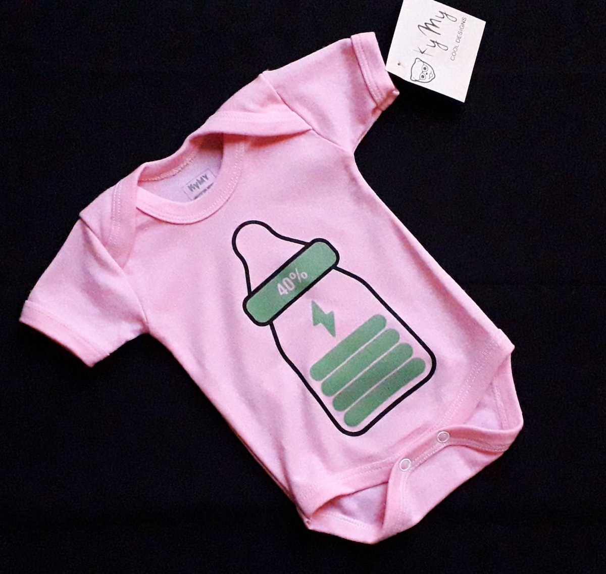 KymyCool's tweet photo. ¡Mamá! Se acaba el bibi #BeKindRefill.
Rellena por favor.

https://t.co/Ot1syTcJYT

#kymy #kymycooldesigns #pañaleros #ropaparabebé #bebés #maternidad #embarazo #babygift #newborn #screenprinting #babyclothing #hechoenméxico #babygeek https://t.co/6dJwlPuUhZ