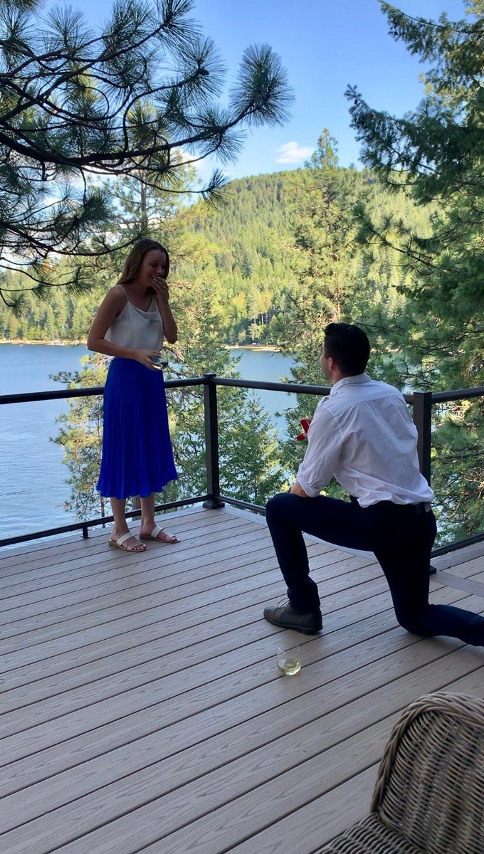 krswsesrs44's tweet photo. Well the day arrived Cathy and yβall πβΊοΈβ€οΈπ #Engaged #PoppedTheQuestion #Yippee @keionib @NancyBinCO @ruthjccassidy @karibear09 @pscoordsen13 https://t.co/7URdzjf5St