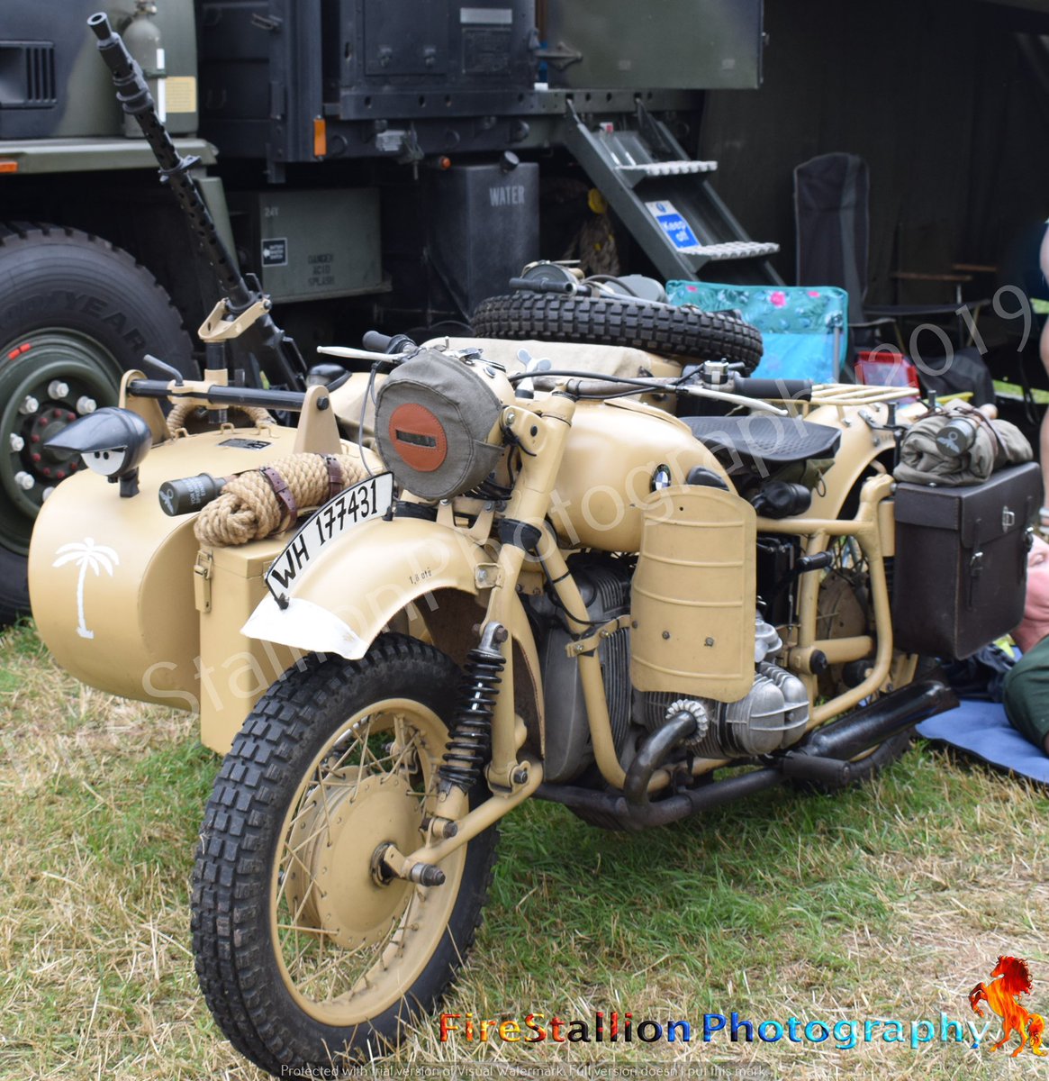 FireStallion666's tweet photo. Old BMW Army bike #bmw #classicbmwbikes #armybikes #cheshiresteamshow @BMW @ClassicBikesUK @vintagebikesri https://t.co/pUptIjvAyy