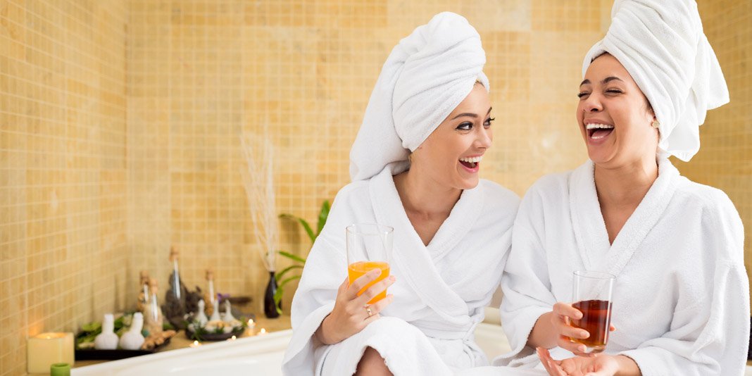 YouBeauty's tweet image. Your Guide To A Perfect Spa Day Without Leaving Your House: There comes a time when all you want in life is a perfect spa day. Maybe work has been stressing you out. Pe... Read more at youbeauty.com/?p=153376 #homeslider #Life #life #lifefeature