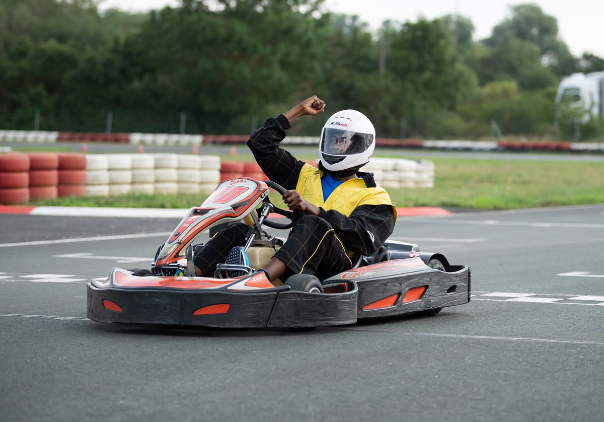 Der große Preis von Stegersbach! Unsere Jungs beim #GoKart. #Teambuilding #BSCimBurgenland #hahohe