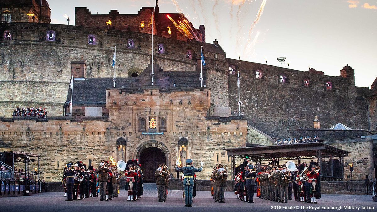 Don't miss out! It's your last chance to book tickets to the legendary Royal Edinburgh Military Tattoo. Limited tickets are available, so you've got to be quick! 🎉 Book your break including hotel stay and tickets from £159pp: bit.ly/2ZlEmd2