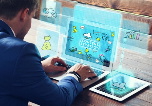 ValuedMerchants's tweet photo. Twitter's Head of Content Creation on How to #OptimizeYourContent on Twitter
Alex Ragir sits down with Twitter Head of #ContentCreation Stacy Minero.
https://t.co/3UDkgl3MQe https://t.co/zEZTNeinIq