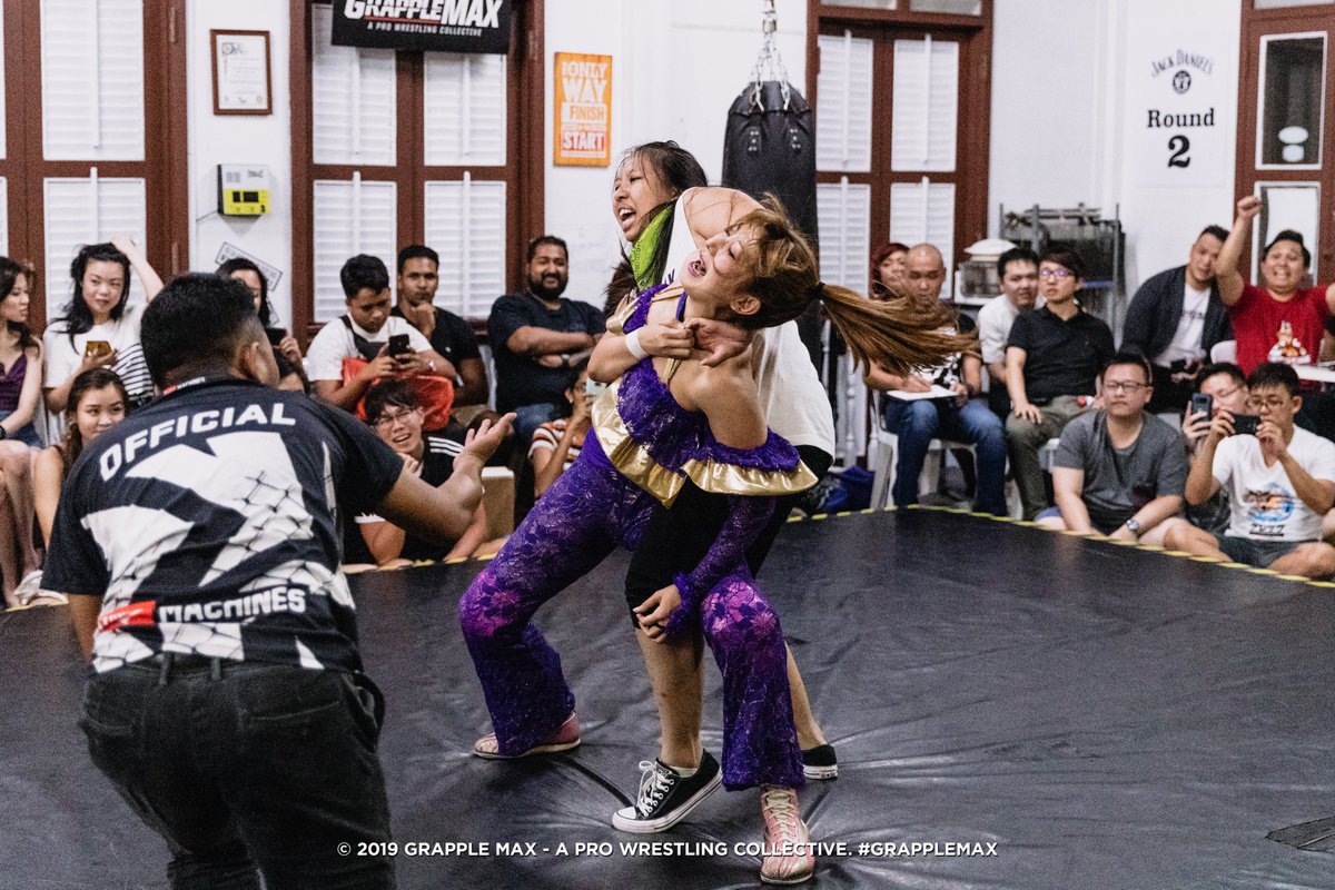 Grapplemax's tweet photo. #SHOWCASE10 RESULTS
International Singles Match
❌ Nat 🆚 Cherry ⭕
Winner: Cherry by pinfall with Spring Night Love (6:19)
#GrappleMAX #ddtpro https://t.co/IiOpBLypHL