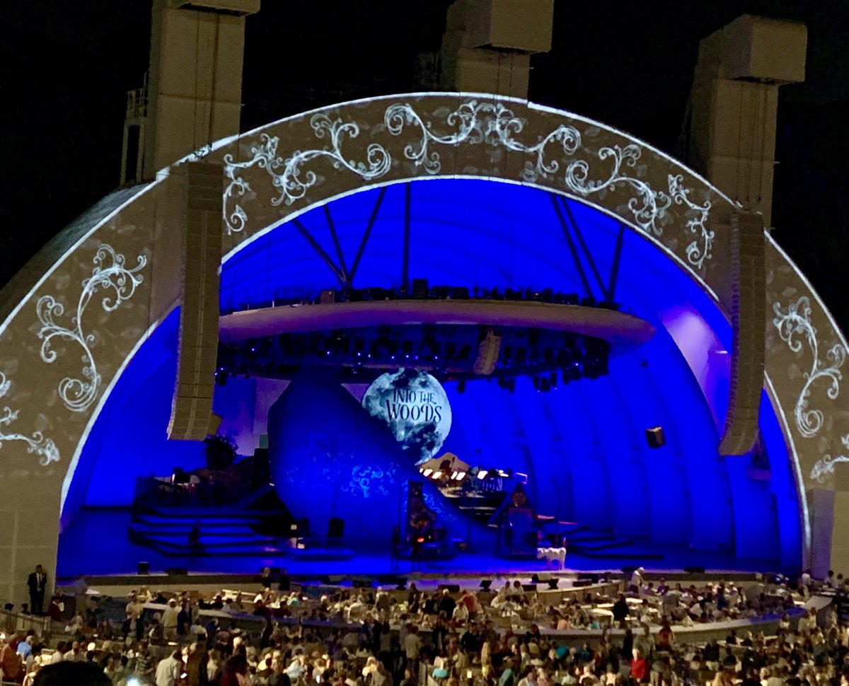 Fun night seeing #intothewoods  at the #hollywoodbowl. #SkylarAstin #SierraBoggess #ChrisCarmack #AnthonyCrivello #SuttonFoster #TamyraGray
#EdwardHibbert #CheyenneJackson #HaileyKilgore #GatenMatarazzo #PatinaMiller #EdelynOkano #RebeccaSpencer #ShaniceWilliams #WhoopiGoldberg