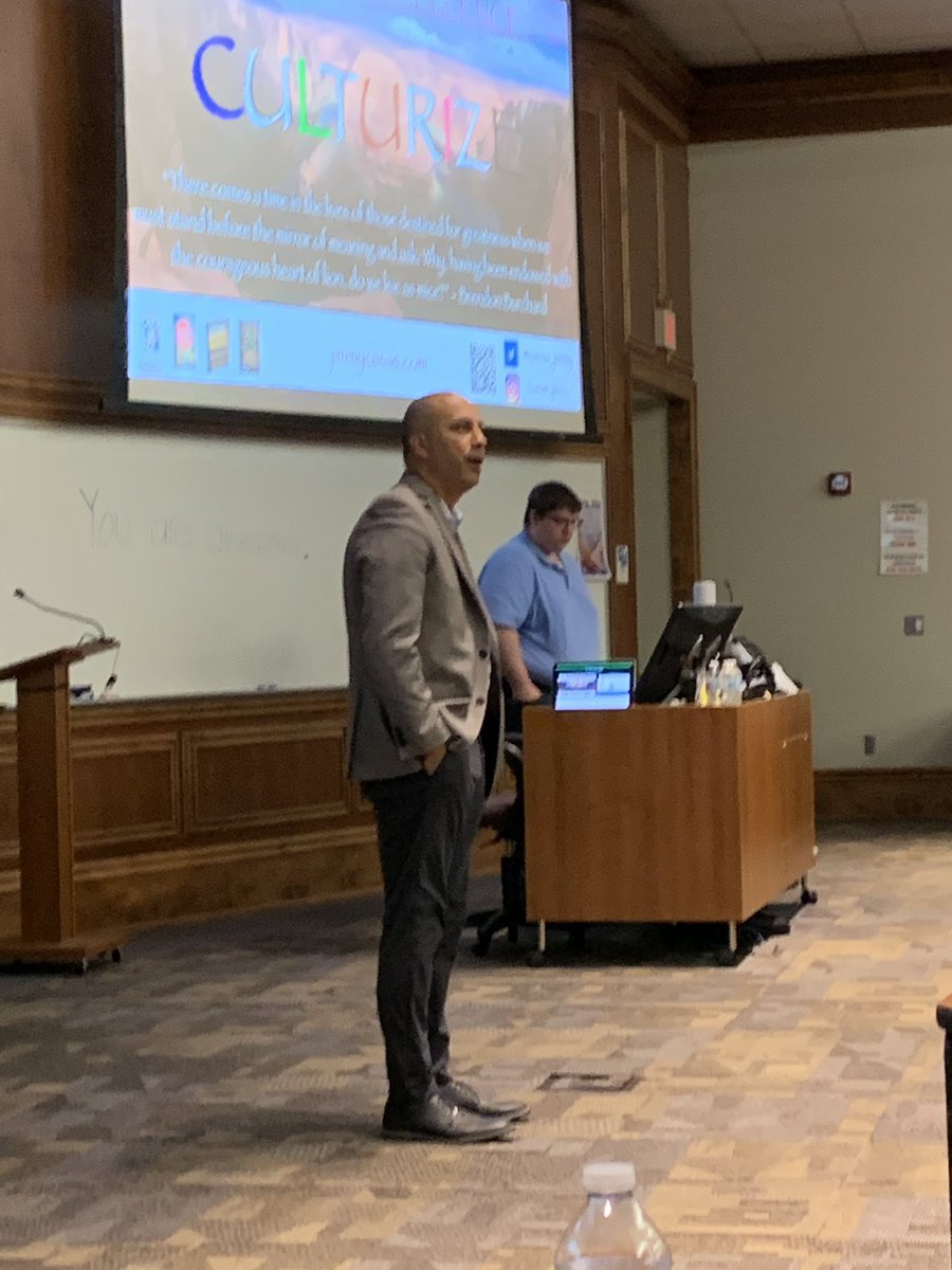 JuliaJwall's tweet photo. What a great day with Jimmy Casas! Thank you so much for building up our schools, system, and helping us create a culture of excellence. @LCSforKids @casas_jimmy @SuptTomSisk @BKLewis68 #lcsforkids https://t.co/r5Dviy6YTz