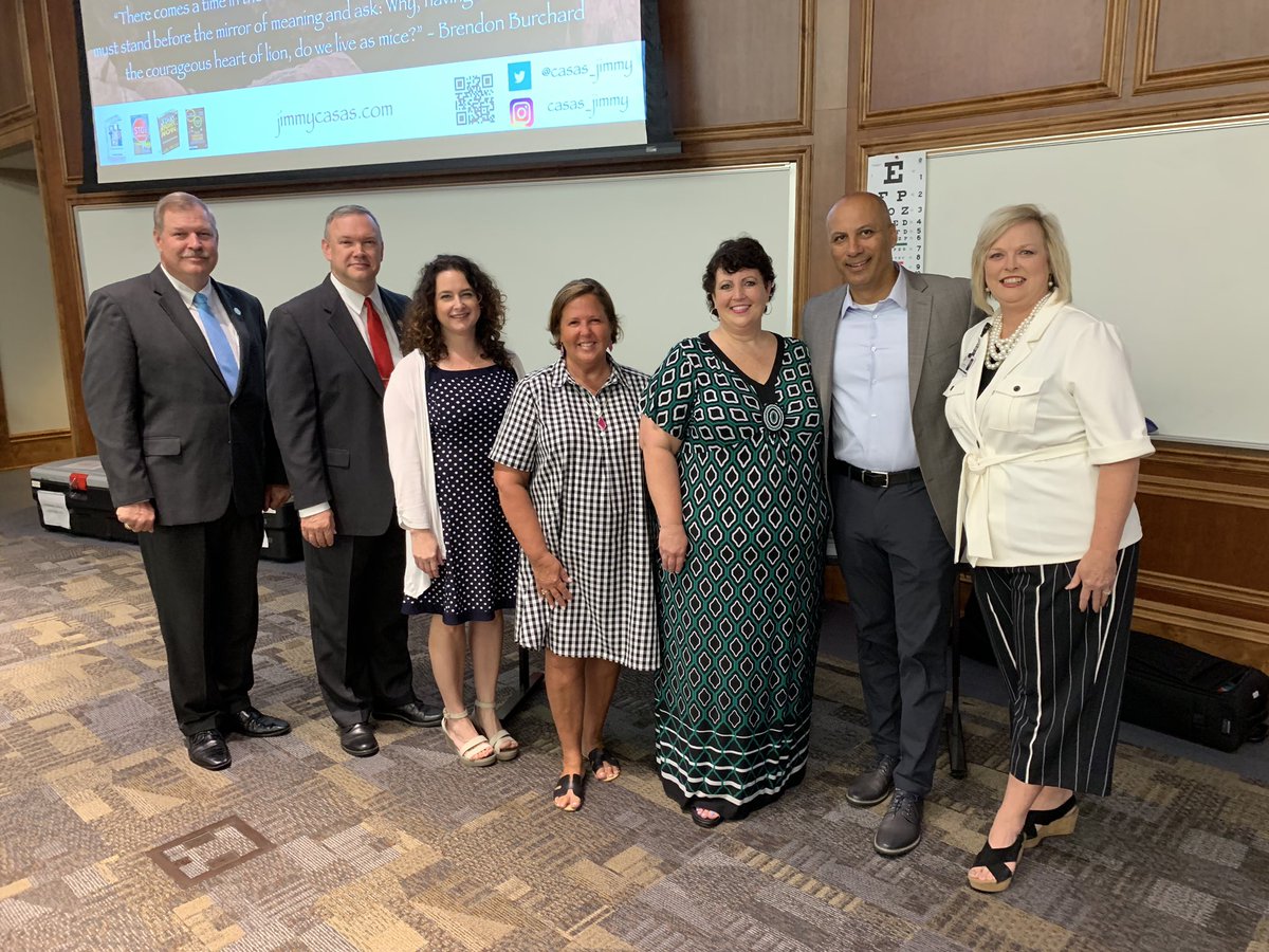 JuliaJwall's tweet photo. What a great day with Jimmy Casas! Thank you so much for building up our schools, system, and helping us create a culture of excellence. @LCSforKids @casas_jimmy @SuptTomSisk @BKLewis68 #lcsforkids https://t.co/r5Dviy6YTz