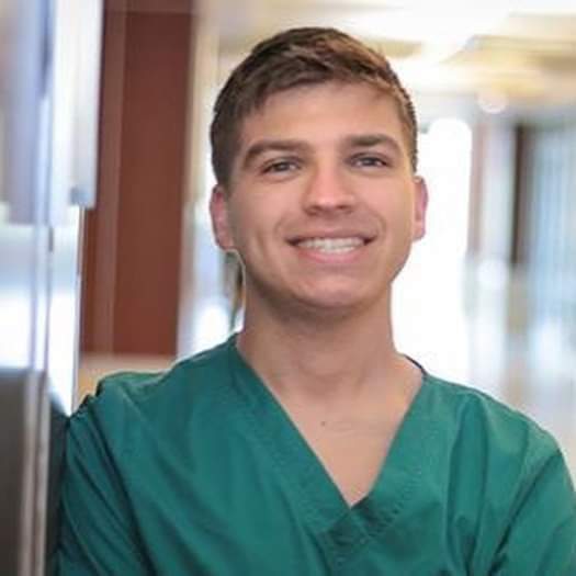 ackerover's tweet image. Not a celebrity but a young nursing student from tenn. That was killed by a man running from police.. family posted on Facebook his last journey to the o.r. to donate organs. He saved lives. Plz support family and retweet .his name was Lane lusk