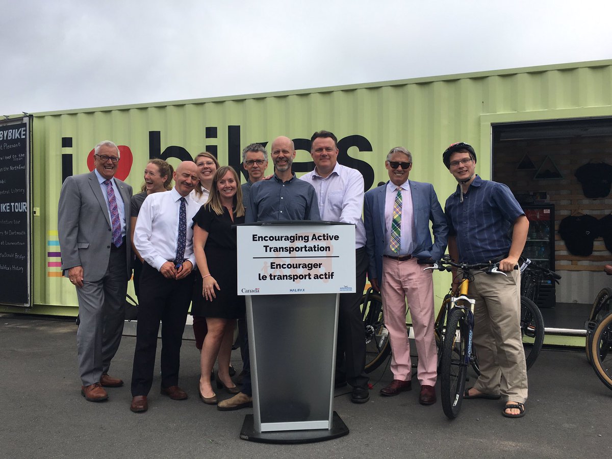 MikeSavageHFX's tweet photo. A great announcement: $12.5 M federal, $8.25 M provincial, $4.25 M HRM for a safer, more connected cycling network. Together, we’re making bikes an easier, healthier, greener option. https://t.co/XK6g8VZ1rP