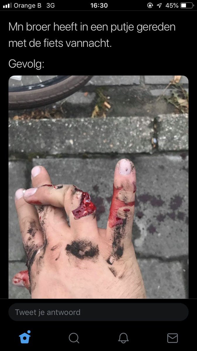 itsTawfeeeq's tweet photo. Deze comment HAHAHAHAHAHHAA IK KAN NIET MEER https://t.co/AaLDGdJlKX