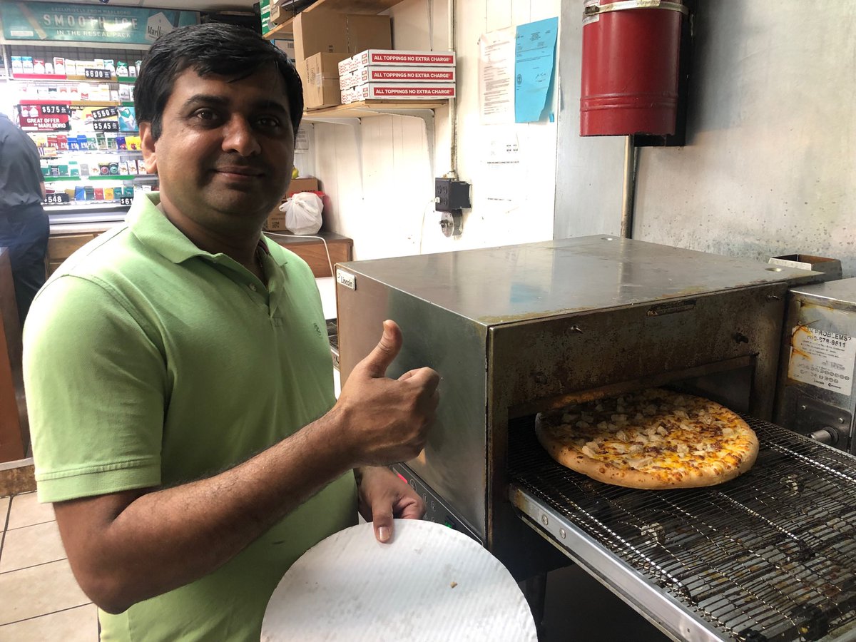 ChaffinChip's tweet photo. Chicken Bacon Ranch Pizza is Back ⁦@TBHCDelivers⁩ ⁦@hbpizza⁩! https://t.co/YgoiRKxtvI