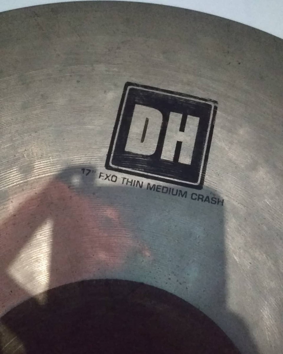 DIJUAL.. STAGG CYMBAL 17" EXO THIN MEDIUM CRASH.. YAHUD ASLI. KONDISI 98% MULUS. Bekasi timur. Wa 085770609321 <a href="/DrumBagus/">@DrumBagus</a>