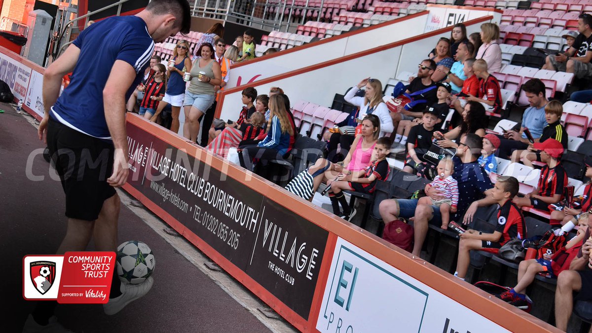 JUNIOR CHERRIES - <a href="/JamieFreestyle/">Jamie MacDonald</a> was on hand to entertain the boys and girls as they waited for training to start this morning 

<a href="/AFCBusiness/">AFC Business</a> <a href="/PLCommunities/">Premier League Communities</a>
