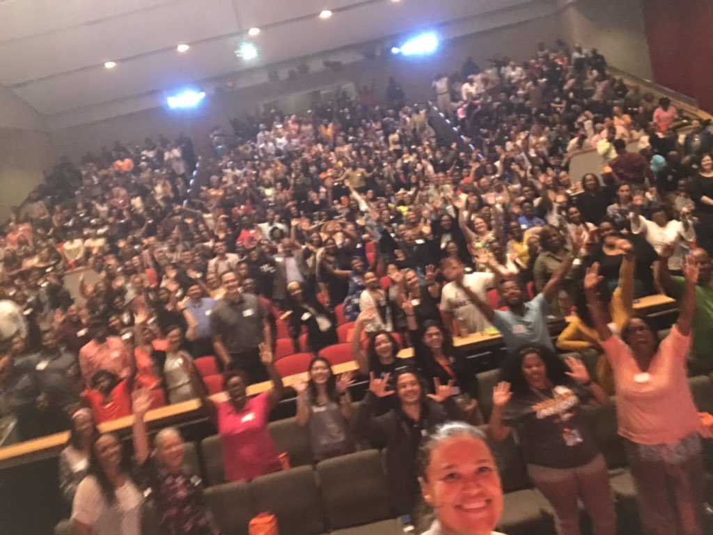 CarstarphenMJ's tweet photo. Only two weeks until the first day of school on August 12th!!! TODAY I was pumped to welcome ~500 new colleagues at @JoinTeamAPS orientation!!! Soooo 😃 to meet and 👀 you! 💋😘🥰 #beautifulpeople #thatsme https://t.co/gLdI6wYcPb