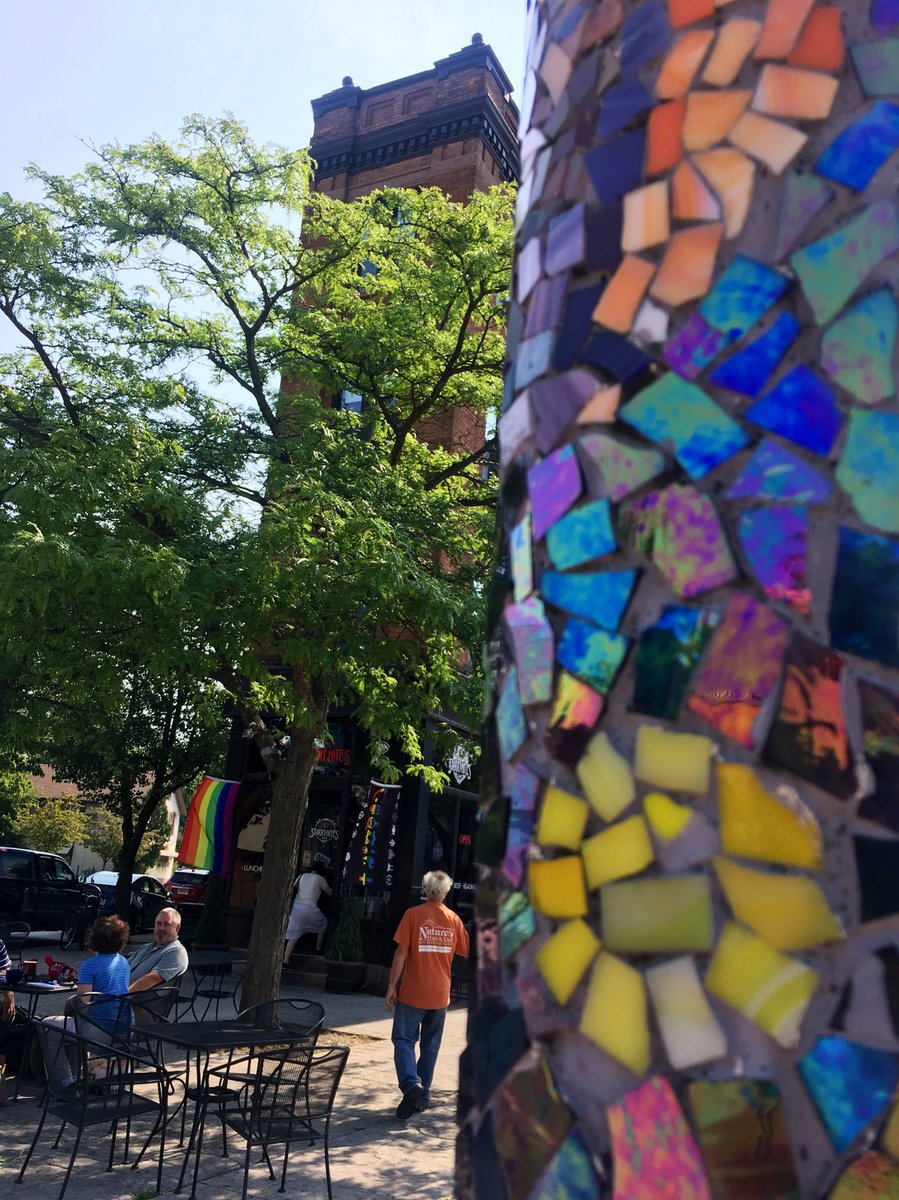 MAG_Rochester's tweet image. Art all around. Neighborhood of the Arts #ExploreNOTA #explorerochester