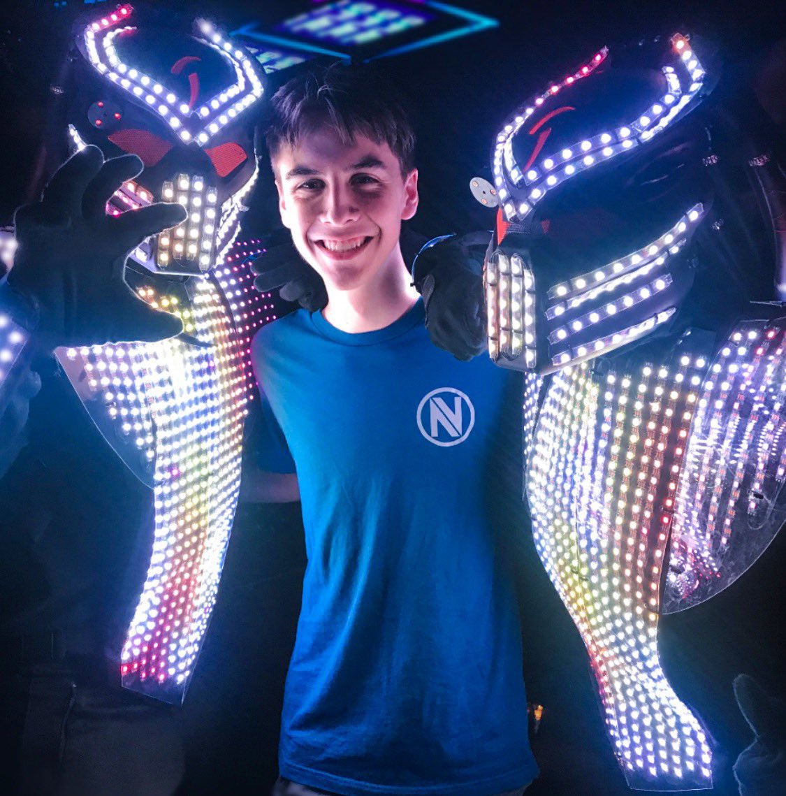 Envy's tweet image. Friends of yours @Predator_USA ?
#EnvyxPredator