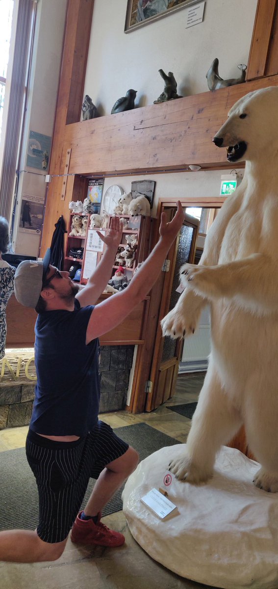 R0bquake's tweet image. Museokäynti eilen. #ArktinenMuseo #Nanoq, suosittelen!  5/5 ⭐⭐⭐⭐⭐