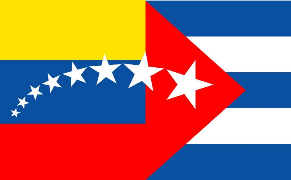 Cabeza0926's tweet photo. "Ninguna mejor tribuna que este Foro para ratificar que Cuba no renunciará ni traicionará jamás a sus principios ni a Venezuela" @DiazCanelB  #ForoDeSaoPaulo2019 ¡Cuba y Venezuela, una sola bandera! @CENPALAB_BCF @BioCubaFarma https://t.co/VAZlGymvZA