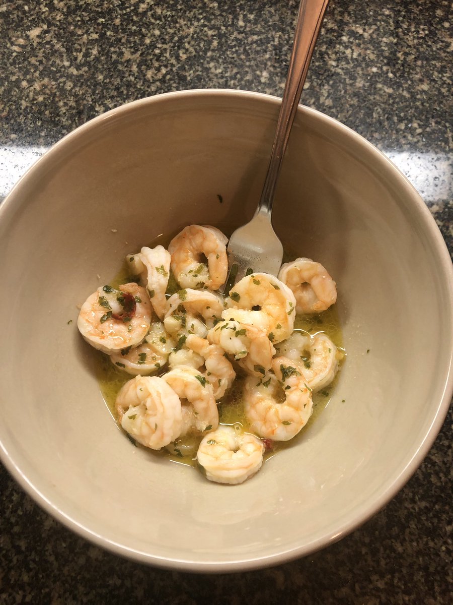 Delicious Gambas al Ajillo courtesy of #ckt 😋🍤🍋