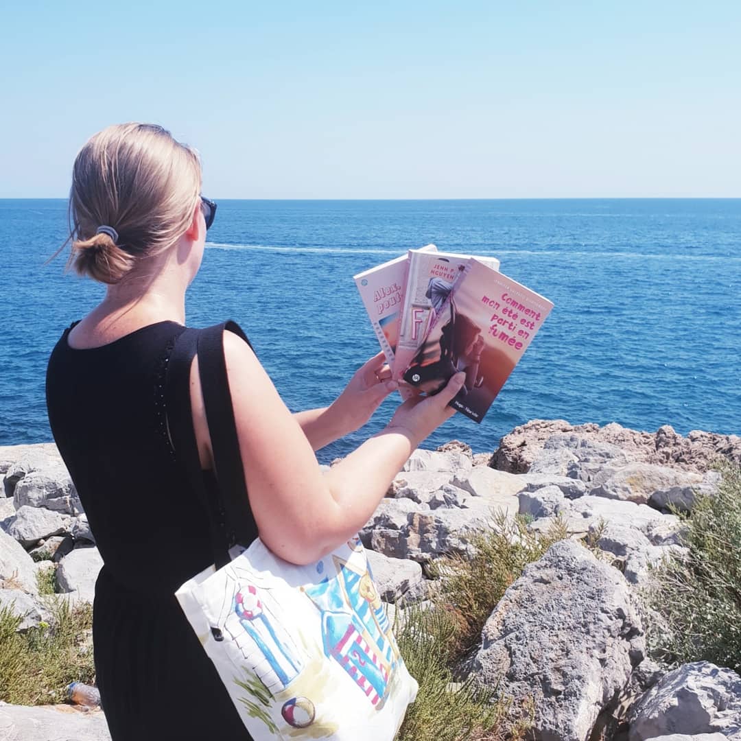 eloradana23031's tweet photo. #HugoNewWay
C'est l'été et les éditions @HugoNewWay nous proposent des romans Young Adult vraiment géniaux à lire pour se détendre ! Sur insta et sur le blog, tu peux retrouver mes avis sur ces 3 romans que je conseille vivement ! 
•
Les avez-vous lu ? https://t.co/GeXGXBVKgC