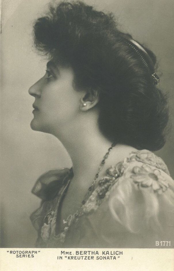 Kreutzer Sonat geliyor !

Lev Tolstoy’un yazdığı Kayhan Berkin’in yönettiği Ahmet Rıfat Şungar’ın tek kişilik performansı Versus’un 10. prodüksiyonu Kreutzer Sonat Ekim ayında sizlerle !