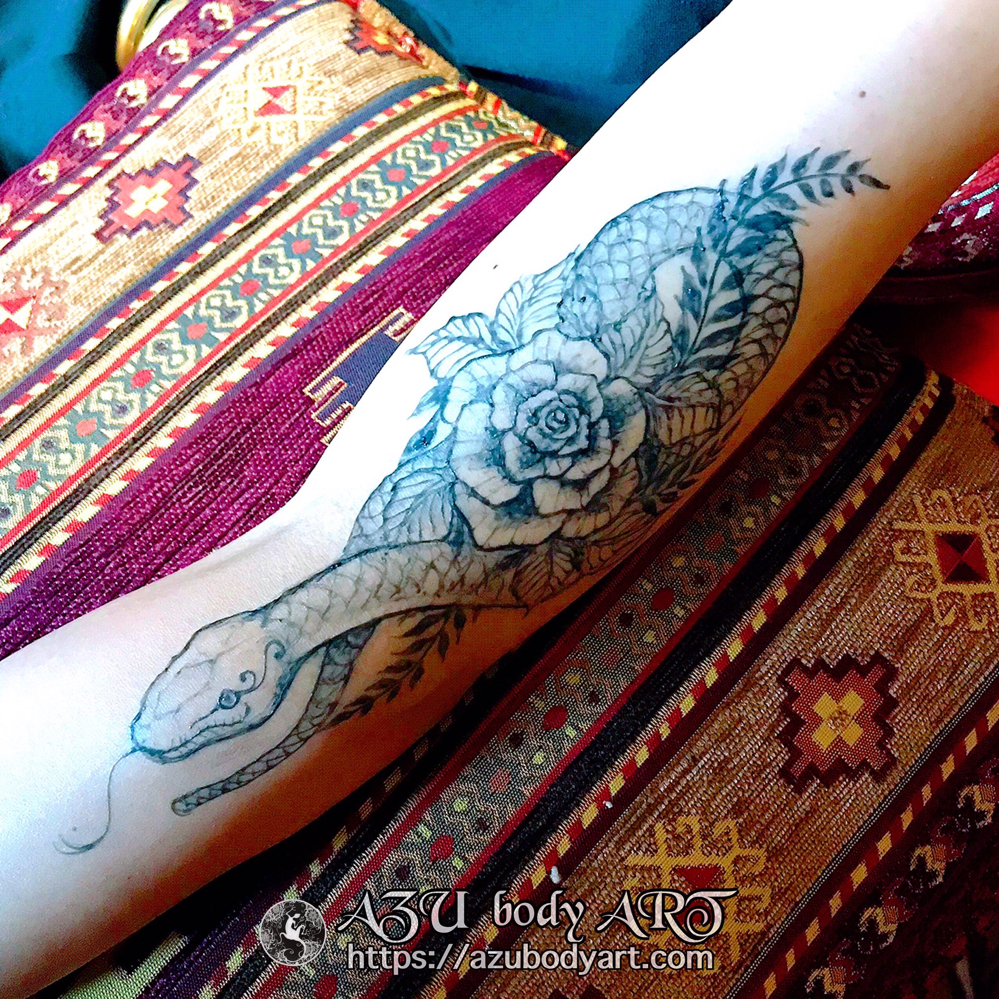 メヘンディ・アート yuzen_mehndi (@yuzen_mehndi) · Higashikurume-shi, Tokyo