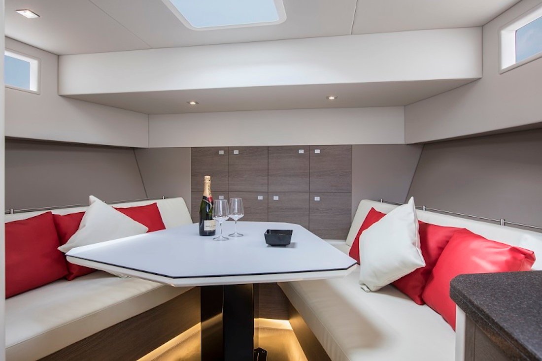 exploreibiza's tweet photo. 🤩🤩🤩 This thrilling MOTORYACHT is designed for the most discerning owners...
Lenght: 16,5 m
Cruising Speed: 48 Knots
Engines: 2 x 800 HP MAN
Book now!!
https://t.co/AIYsdtefDc
#yachts #vanquishvq54 #ibiza #formentera #yachtrentals https://t.co/hdNYy5jvq3