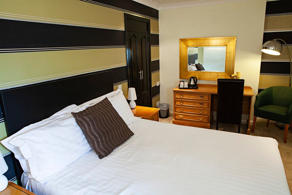 Stay in one of our 55 en-suite bedrooms and take advantage of:

🛋 Comfortable lounge area
🍻 Bar &amp; restaurant
🎤 Function rooms 
🏊‍♂️ Leisure club (closed for refurbishment from 5th August - 2nd September)

Book direct for the best rate: 01642 786 815 ☎️

#Amenities #Hotel #Yarm