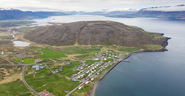 ArcticCoastWay's tweet photo. The little fishing village Grenivík, in Eyjafjörður. Known for its production of dried fish, a delicacy best enjoyed with a pinch of butter.
+
+
#measuredbymoments #arcticcoastway #northiceland #iceland #everydayiceland #igersiceland #inspiredbyiceland #… https://t.co/3SPDRfa3Ps https://t.co/kV98J3ntIB