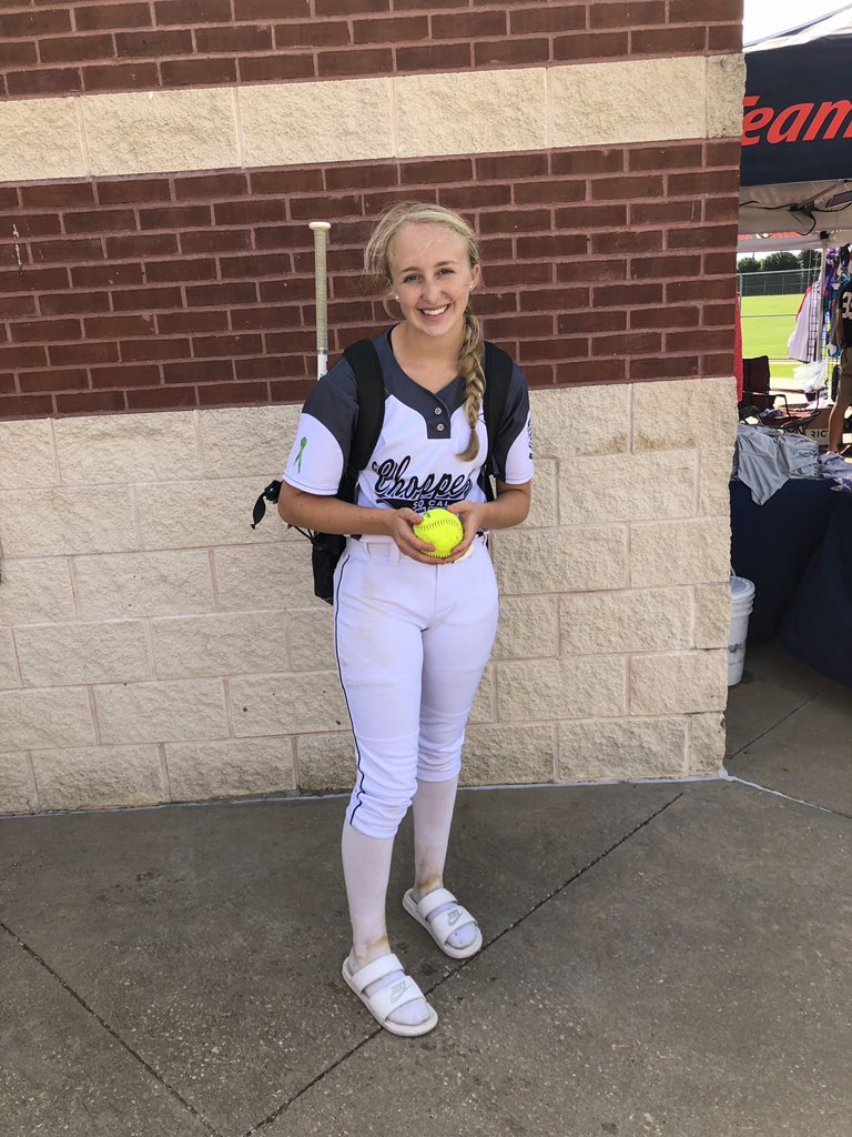 mauramooree's tweet image. Got another home run this morning in the first game of the USA Girls Gold National Championship!🥎 #9t