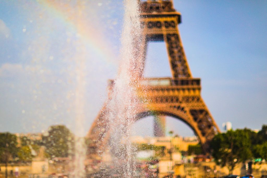 Rainbow on the hottest day in Paris history
.
.
.
.
.
@zbellaphotography
#eiffeltower #paris #france #toureiffel #travel #europe #parisjetaime #photography #travelphotography #fineartphotography #interiordesignart #zbellaphotography #rainbow