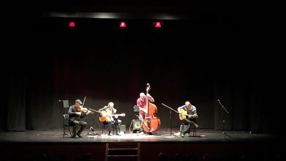Actuación en Teatro Municipal de Moralzarzal (Madrid)