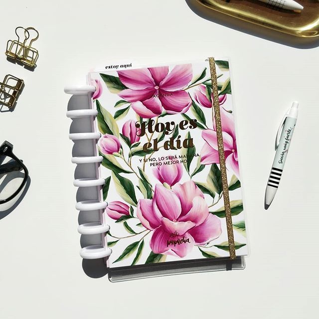¡La nueva agenda de <a href="/pizpiretia/">Pizpiretia</a> es preciosa! ¡No te quedes sin la tuya!
👉 Entra en pizpiretia.com 

📷 Imagen: Pizpiretia Instagram | #vueltaalcole #papeleria #stationary