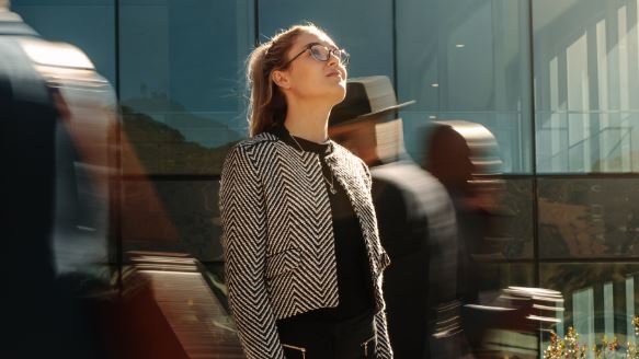 Delight your customers and you might win their hearts for a while. Provide Effortless Experience and you'll win their minds: hubs.ly/H0jT3kr0 

#effortlessexperience #customerexperience #customerservice #contactcenter #callcenter #custserv #cctr #augmentedreality