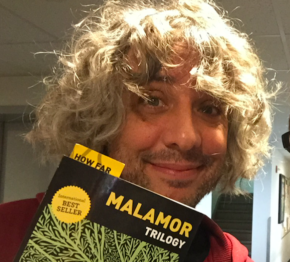 QuicklyTransl8's tweet photo. We love how #translation can bring amazing stories to new audiences. For example, the best-selling “Malamor” trilogy, by Latin American author José Ignacio Valenzuela, recently debuted in English. Learn more: https://t.co/XcBkNKErvv https://t.co/G3Jl0Q15xm