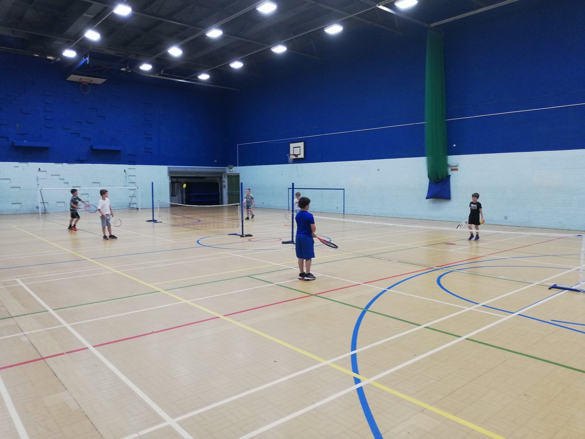 Great afternoon at our Racket Sports Camp today at Tredegar Sports Centre! The children  participated in lots of fun racket games and learnt many different tennis shots and were able to perform long rallies over the net! Well done everyone! 🎾😀👍🌟
@BGInspire