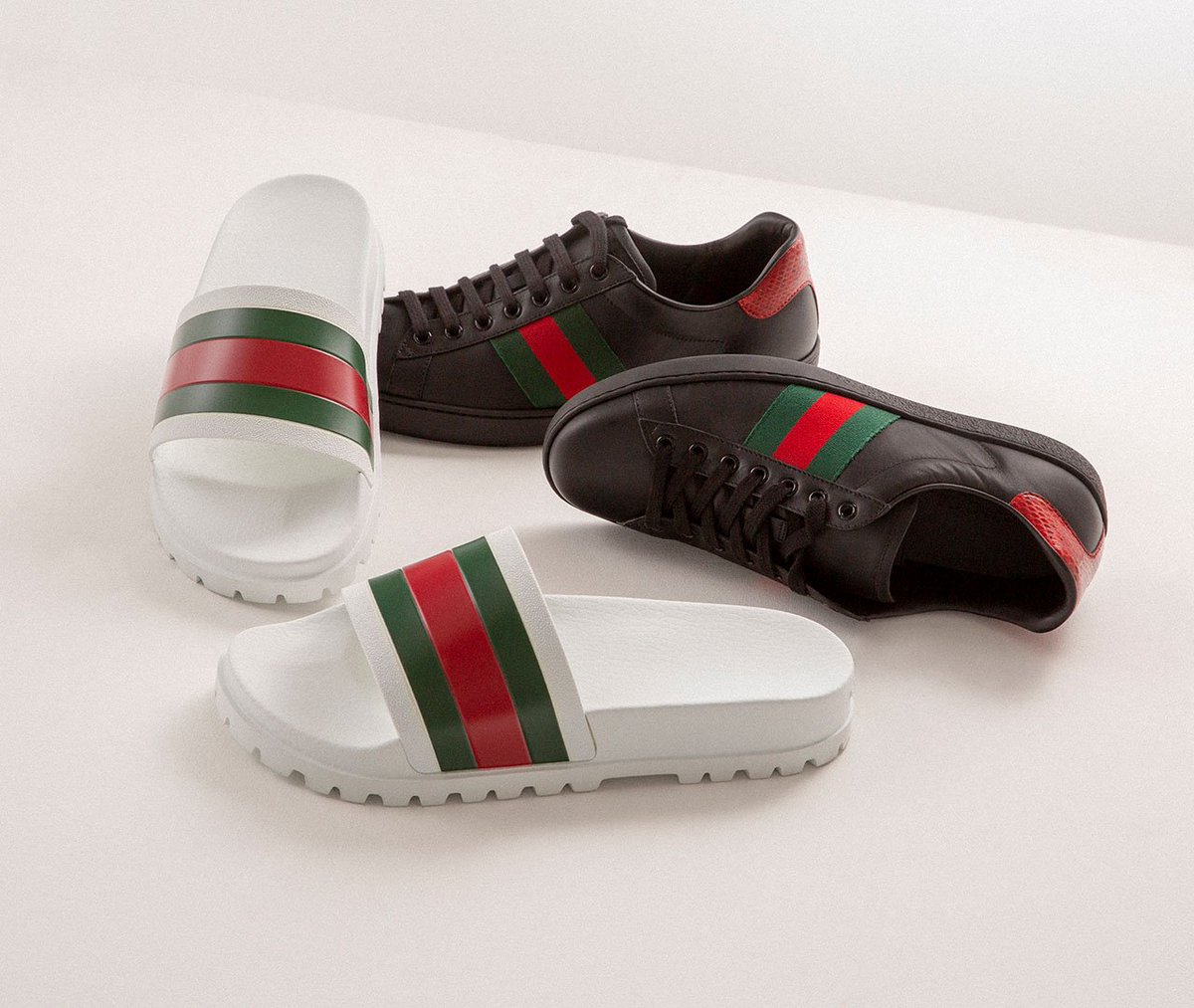 flannelsfashion's tweet photo. Footwear essentials from the coveted @gucci new ace web collection: https://t.co/2eO2bcvzWm
#GUCCI #NEWACE #NEWACEWEB #GUCCITRAINERS #GUCCISLIDERS #GG https://t.co/FsBx8k5eda