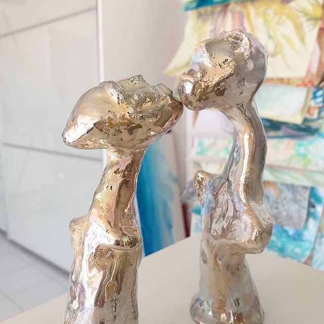 superfluonec's tweet photo. I miei mostri 
#artexhibit #artofdestinations #rakupottery #raku #rakucreations #decoration #decoracioninteriores #artesa #manifattura #monza #ny #maldives https://t.co/ypOETJBeCO https://t.co/NG8xTTZ2jT